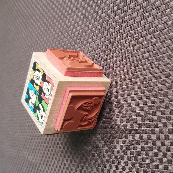 Mickey Faces Rubber Stamper Cube•4 Images On 1 Block•Rubber Stampede•Walt Disney - Picture 9 of 9